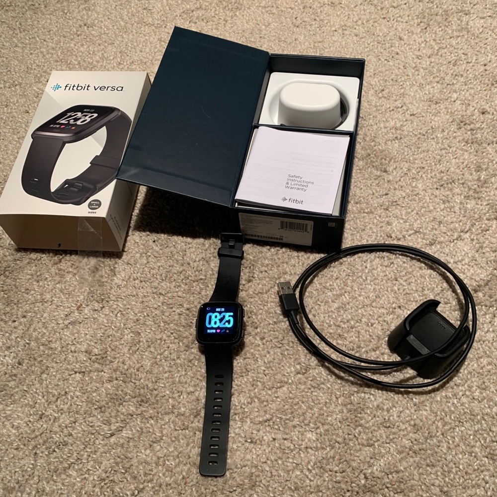 Fitbit Versa- Less than a year old! A+ condition!